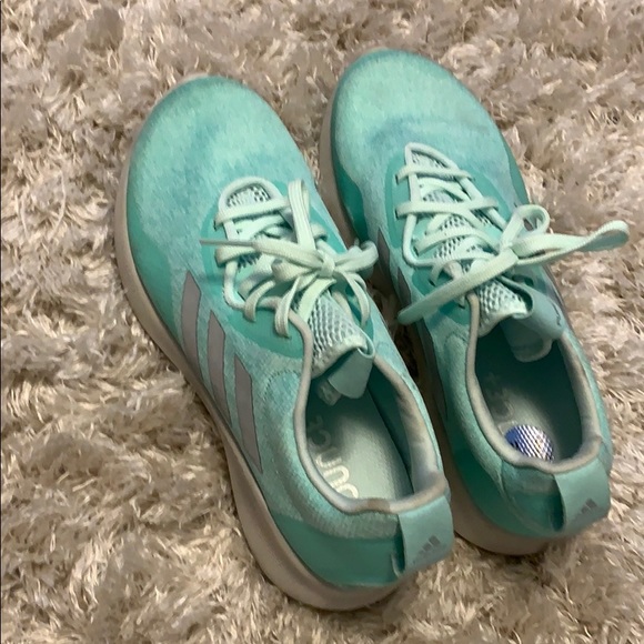 Adidas sneakers size 7 1/2 worn ONCE - Picture 2 of 3